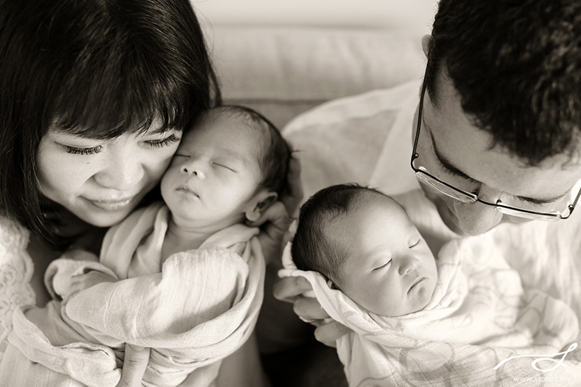 20130704_NEWBORNS_AKASH_ISHA_087_BNW