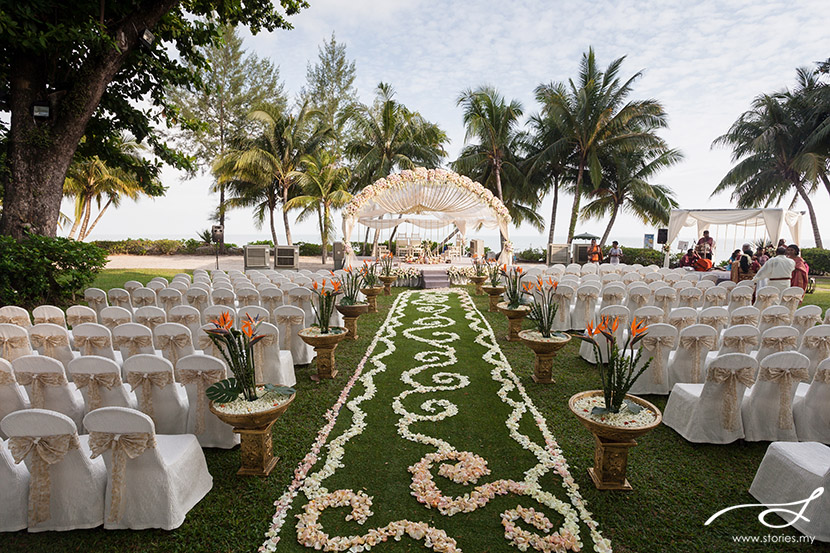 Garden Hindu Wedding Rasa Sayang Penang David Nandini